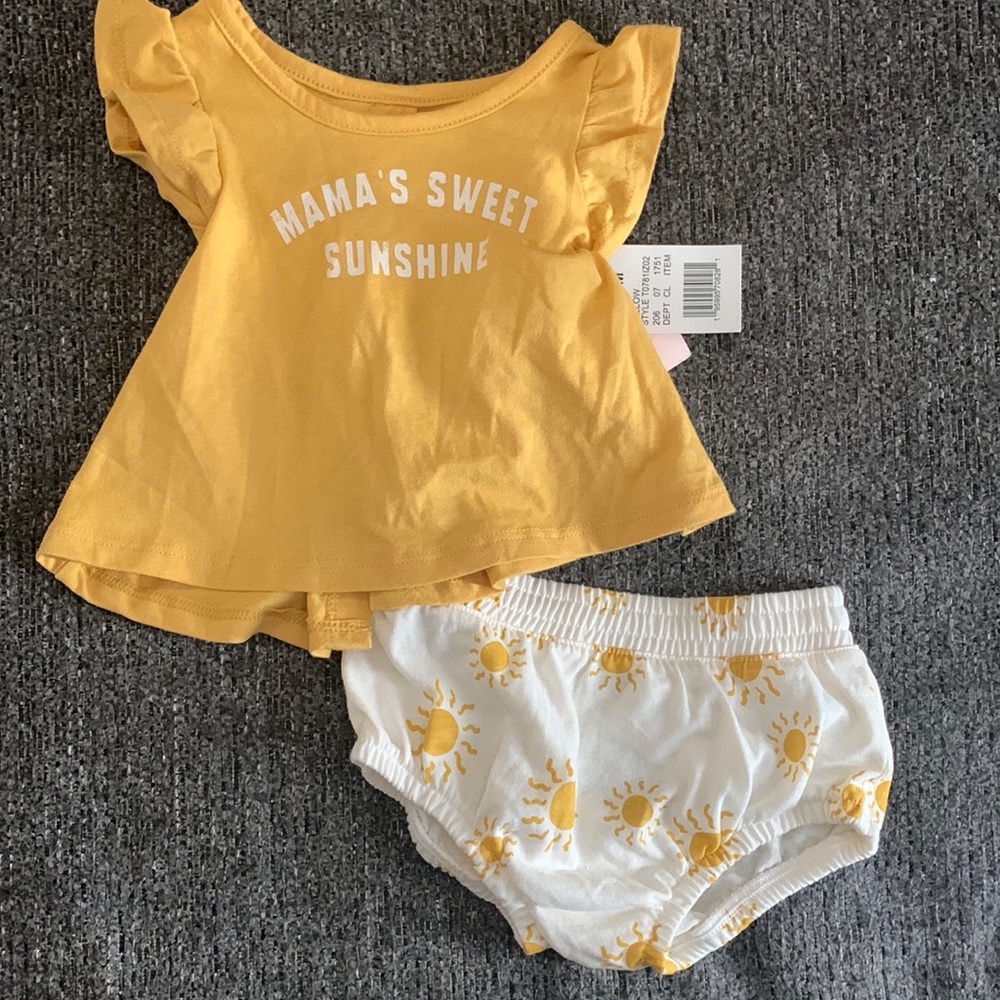 Mama’s Sweet Sunshine Outfit